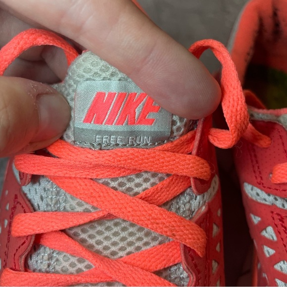 Nike Free Run Running Shoes Womens sz 7.5 - red/orange/greyNike - Picture 8 of 9